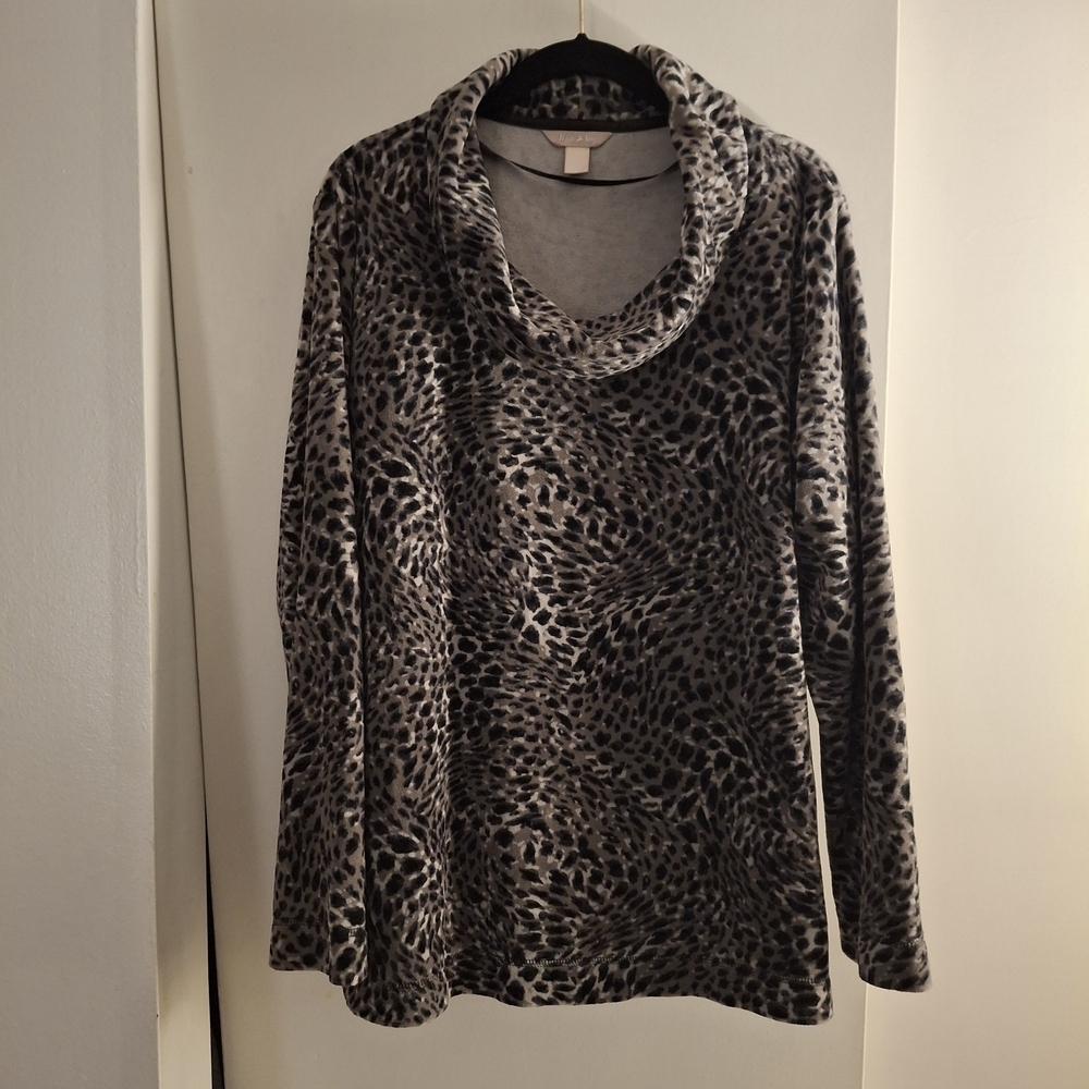 White Stag Women's Gray and Black Leopard Print Cowl Neck Sweater